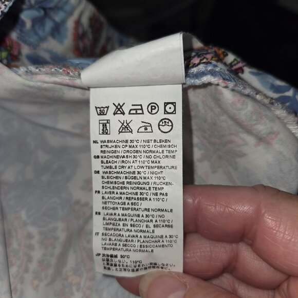 Oilily Jean Styled Floral Skirt Woman's Size 44 US Size 10-12 NWT - Picture 9 of 9